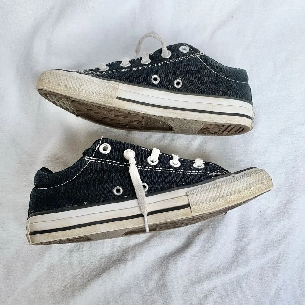 Converse All Star Kids Low Top Canvas Lace-Up Sneakers Black/White US 4